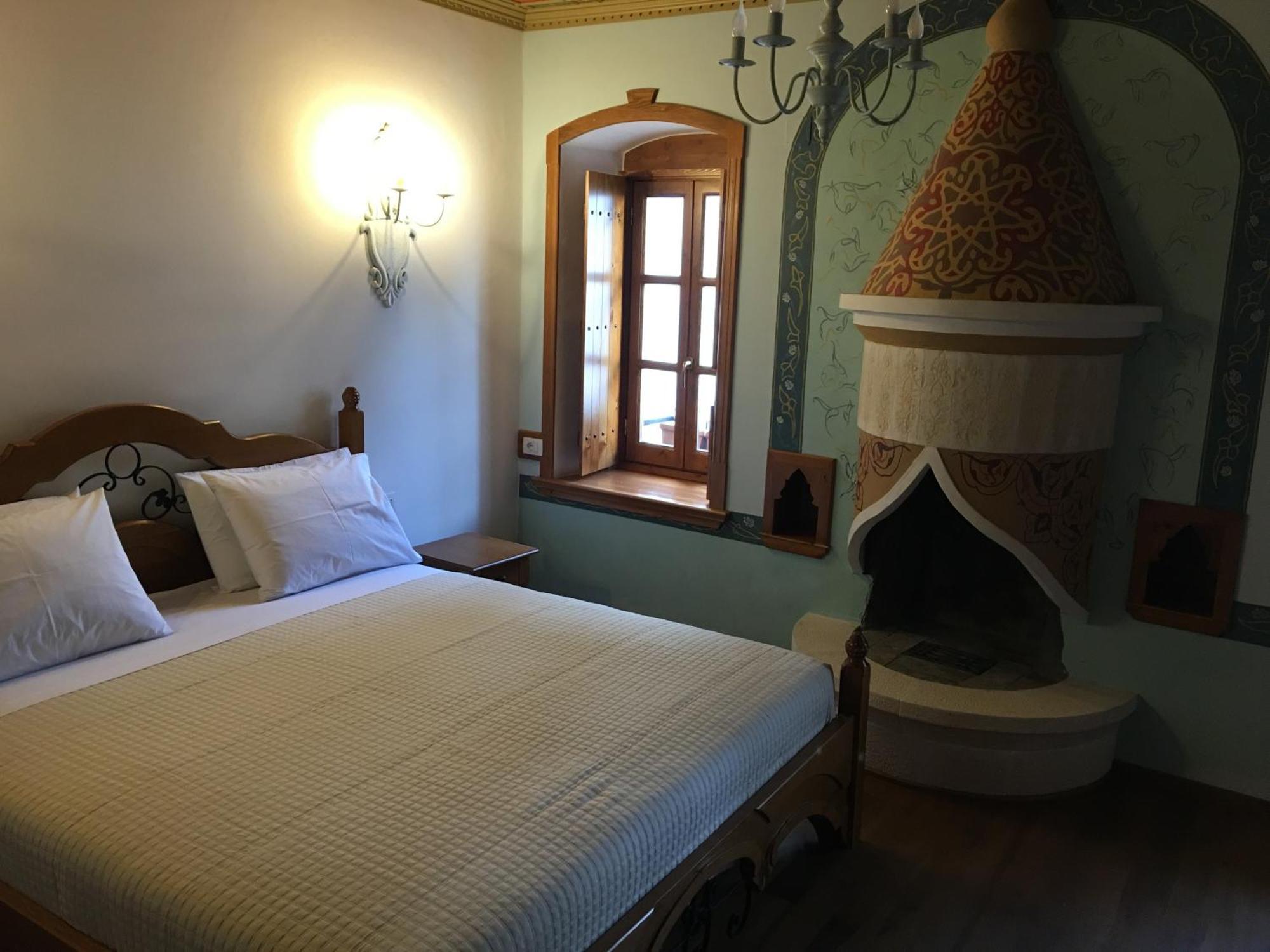 Argjiro Traditional Hotel 4*