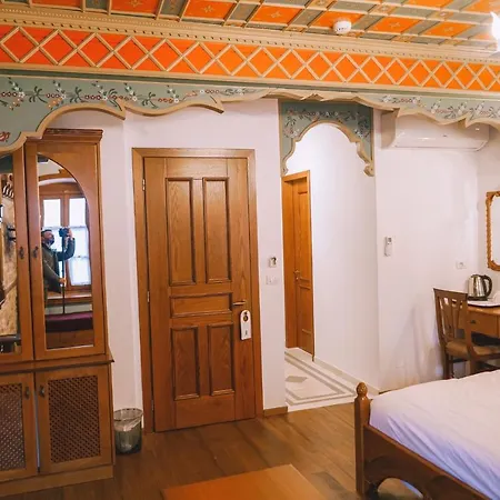 Argjiro Traditional Gjirokaster Exterior photo